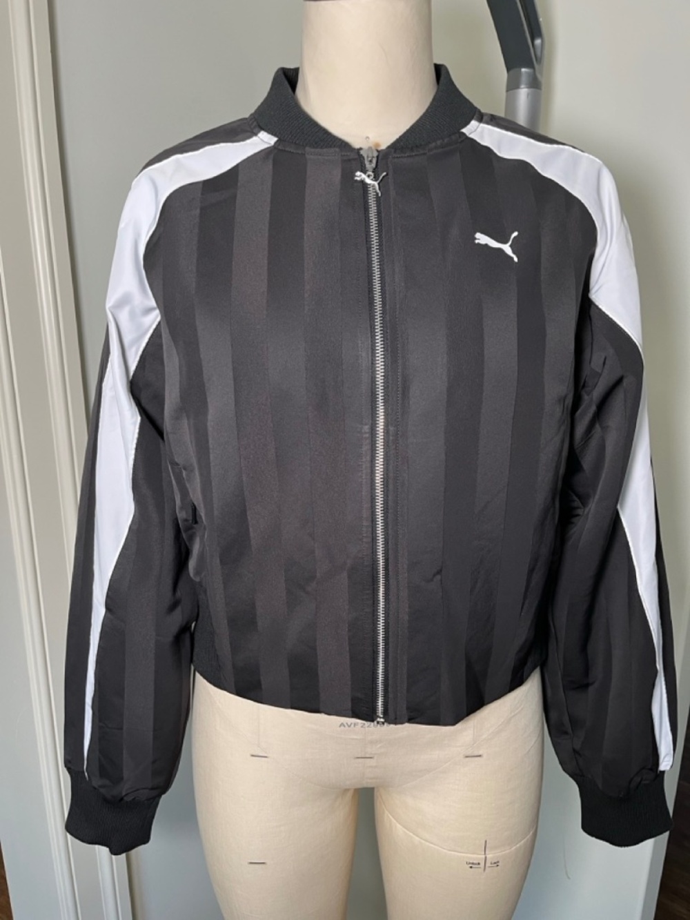 PUMA Future Archive Bomber Jacket Black White T7 Stripes Size L